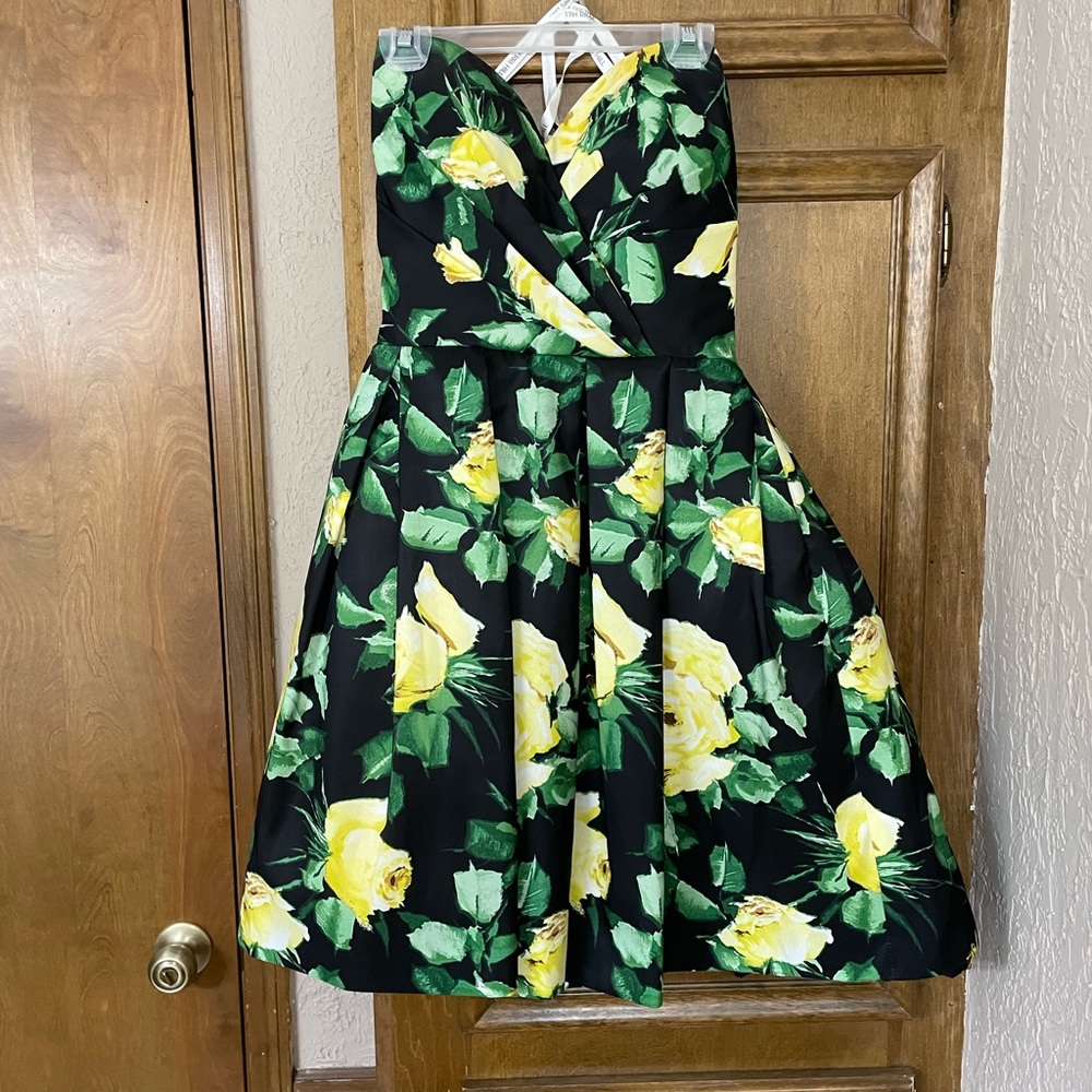 Sherri Hill Strapless Prom Dress